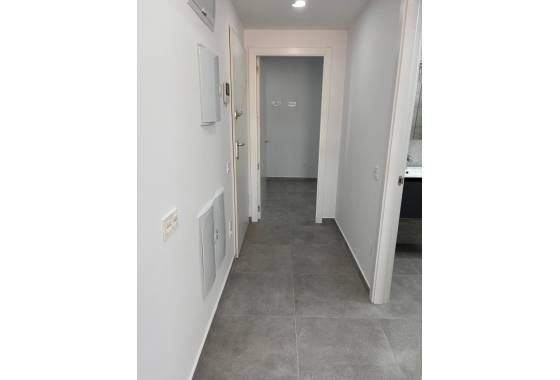 Reventa - Apartamento / piso - Torrevieja - Estacion De Autobuses