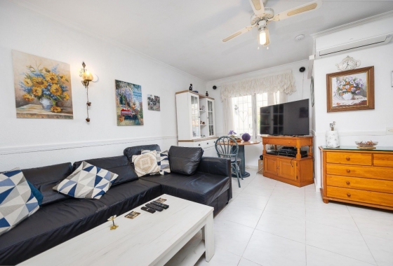 Reventa - Villa - Torrevieja - Calas Blanca