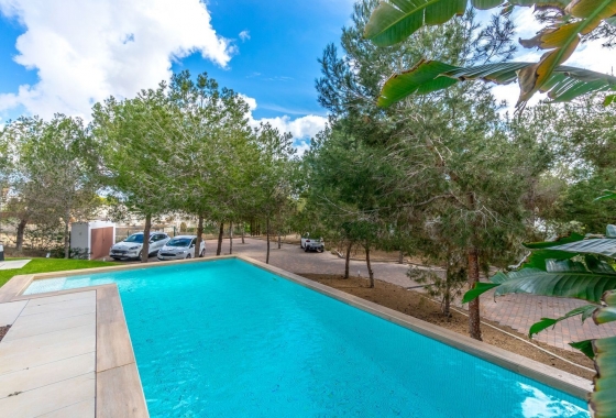 Reventa - Villa - Orihuela - Las Colinas Golf