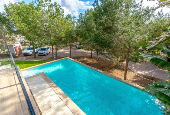 Reventa - Villa - Orihuela - Las Colinas Golf