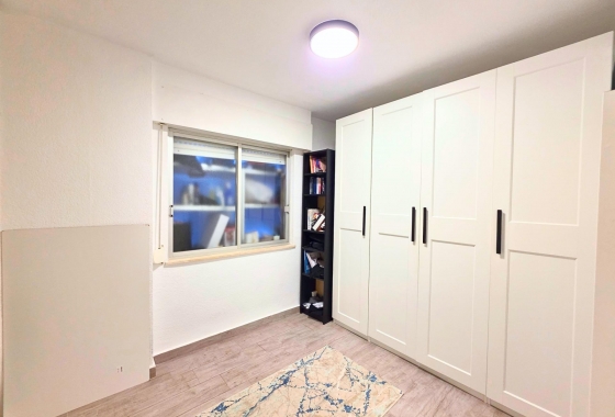 Reventa - Apartamento / piso - Torrevieja - Playa del Cura