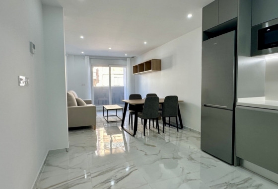 Resale - Apartment / flat - Torrevieja - Costa Blanca