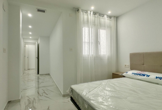 Resale - Apartment / flat - Torrevieja - Costa Blanca