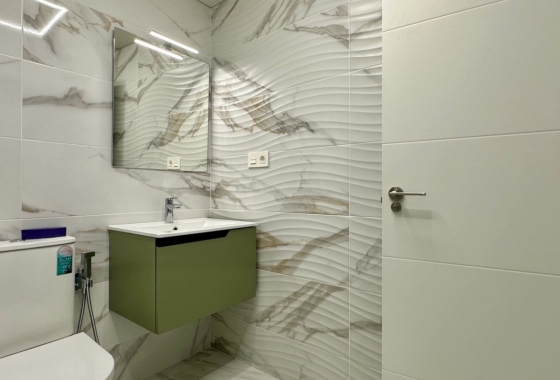 Resale - Apartment / flat - Torrevieja - Costa Blanca