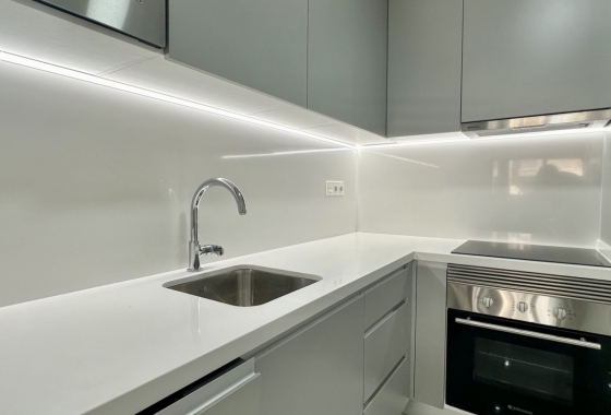 Resale - Apartment / flat - Torrevieja - Costa Blanca