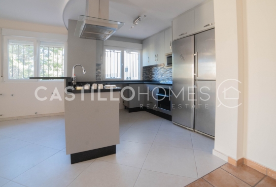 Resale - Villa - Orihuela Costa - Las Filipinas