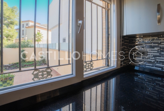 Resale - Villa - Orihuela Costa - Las Filipinas