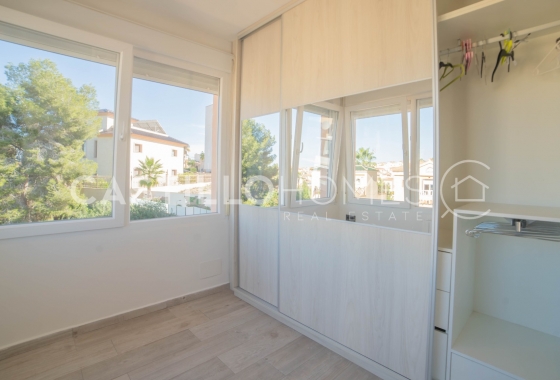 Resale - Villa - Orihuela Costa - Las Filipinas