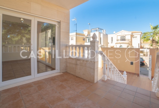 Resale - Villa - Orihuela Costa - Las Filipinas