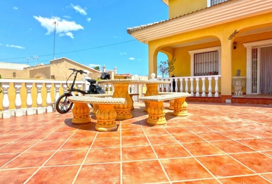 Resale - Villa - Torrevieja - Los Balcones