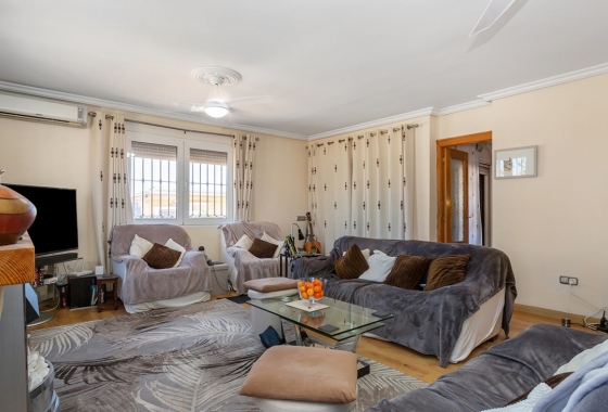 Resale - Villa - Torrevieja - Los Balcones