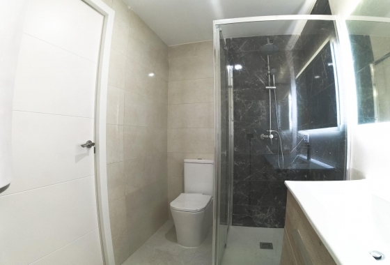 Reventa - Apartamento / piso - Torrevieja - Playa De Los Naufragos