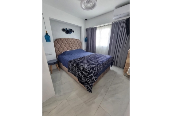 Resale - Apartment / flat - Torrevieja - Centro