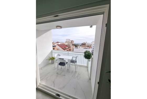 Resale - Apartment / flat - Torrevieja - Centro