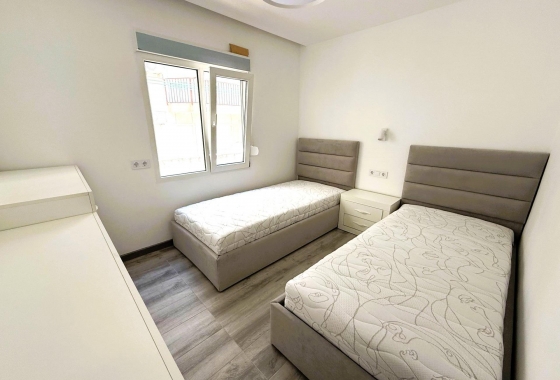 Resale - Townhouse - Torrevieja - Centro