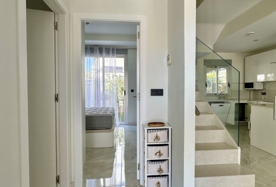 Resale - Villa - Orihuela Costa - Costa Blanca