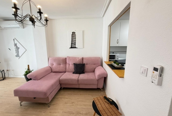 Resale - Apartment / flat - Torrevieja - Playa del Cura