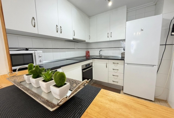 Resale - Apartment / flat - Torrevieja - Playa del Cura