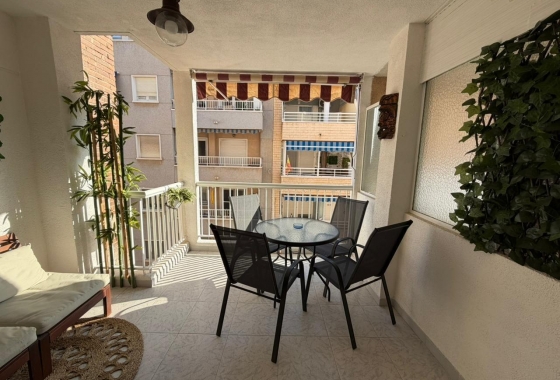 Resale - Apartment / flat - Torrevieja - Playa del Cura