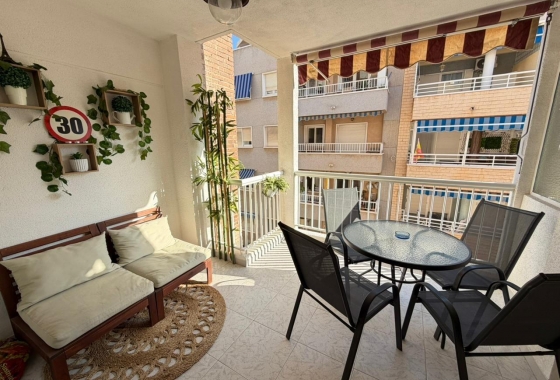 Resale - Apartment / flat - Torrevieja - Playa del Cura