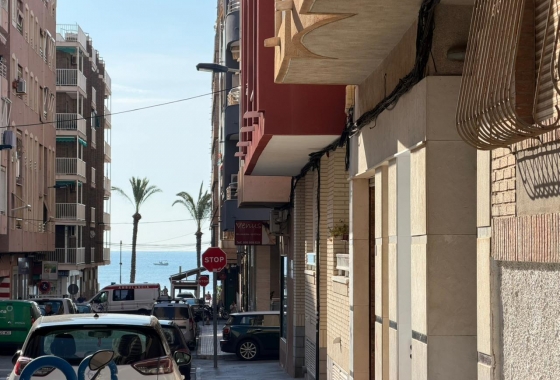 Resale - Apartment / flat - Torrevieja - Playa del Cura
