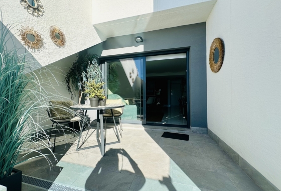 Resale - Apartment / flat - Guardamar del Segura - El Raso