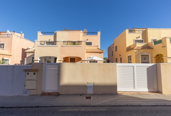 Resale - Townhouse - Orihuela Costa - Pau 8
