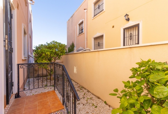 Resale - Townhouse - Orihuela Costa - Pau 8