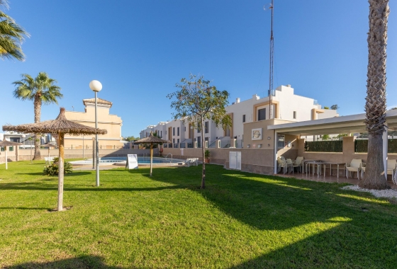 Resale - Townhouse - Orihuela Costa - Pau 8