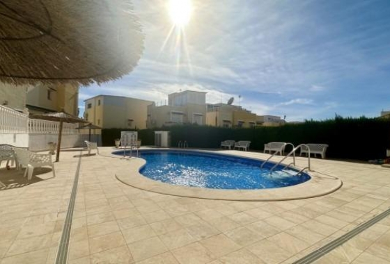 Resale - Townhouse - Orihuela Costa - Costa Blanca