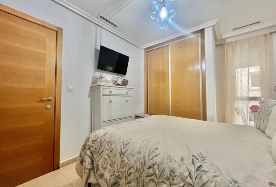 Reventa - Apartamento / piso - Torrevieja - Centro