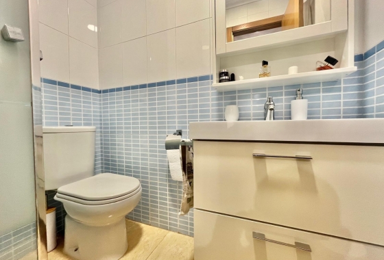 Reventa - Apartamento / piso - Torrevieja - Centro