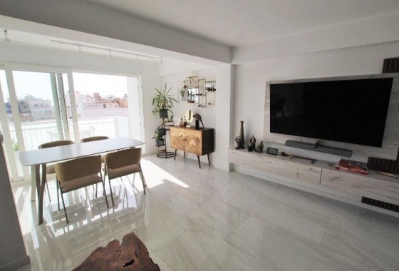 Перепродажа - Квартира - Torrevieja
