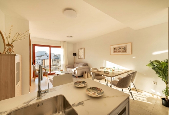 Neue Gebäude - Wohnung - Jerónimo y Avileses