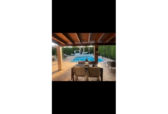 Resale - Villa - Elda - Inland