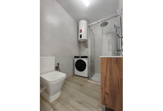 Herverkoop - Herenhuis - Torrevieja