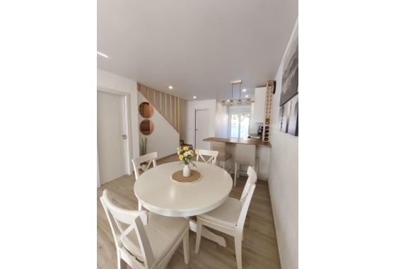 Herverkoop - Herenhuis - Torrevieja