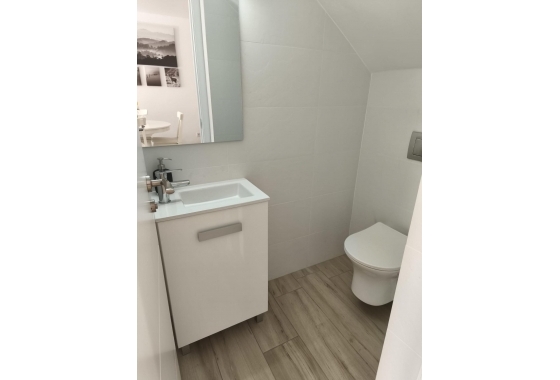 Herverkoop - Herenhuis - Torrevieja