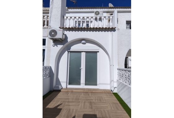 Herverkoop - Herenhuis - Torrevieja