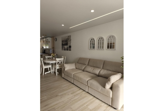 Herverkoop - Herenhuis - Torrevieja