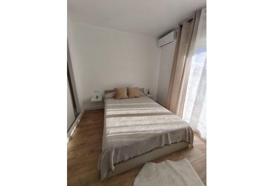 Herverkoop - Herenhuis - Torrevieja