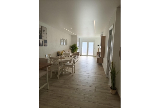 Herverkoop - Herenhuis - Torrevieja