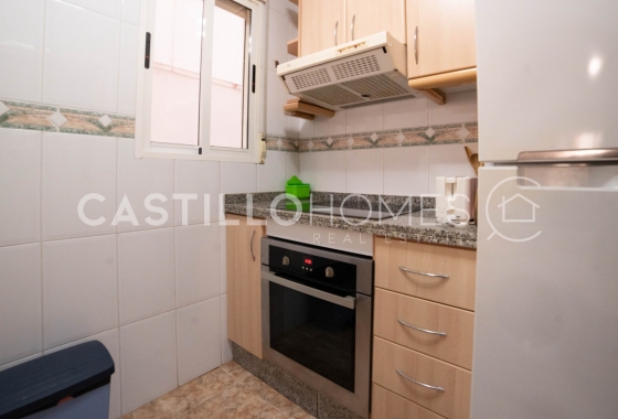 Resale - Apartment / flat - Torrevieja - Centro