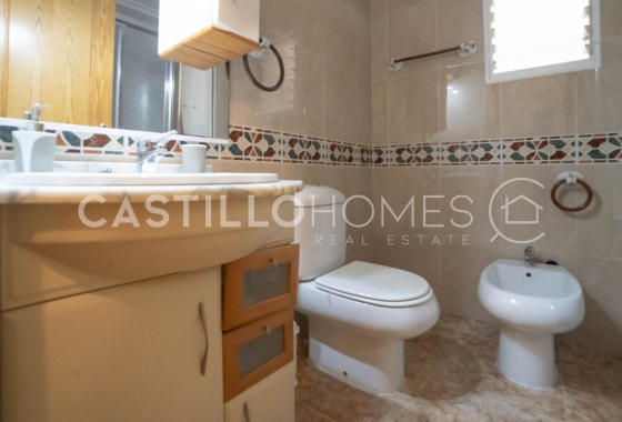 Resale - Apartment / flat - Torrevieja - Centro