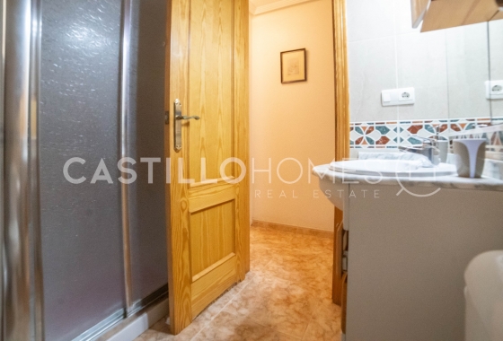 Resale - Apartment / flat - Torrevieja - Centro