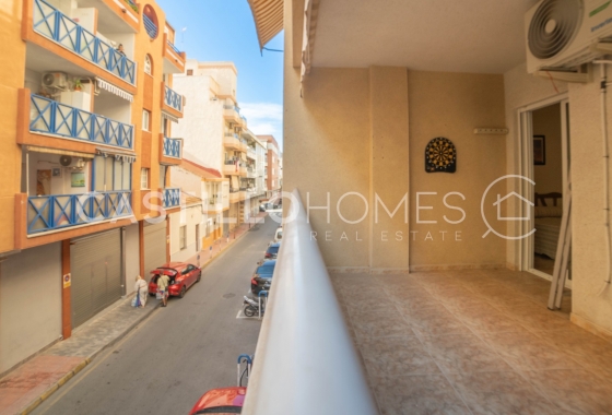 Resale - Apartment / flat - Torrevieja - Centro