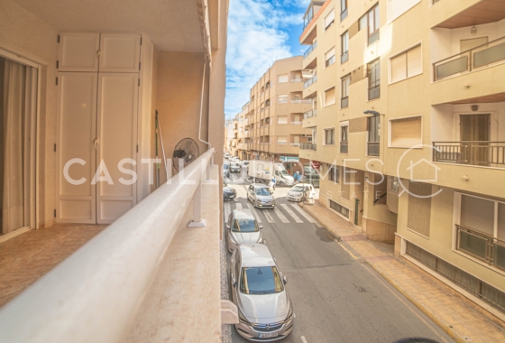 Resale - Apartment / flat - Torrevieja - Centro