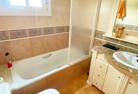 Resale - Finca - Daya Vieja - Costa Blanca