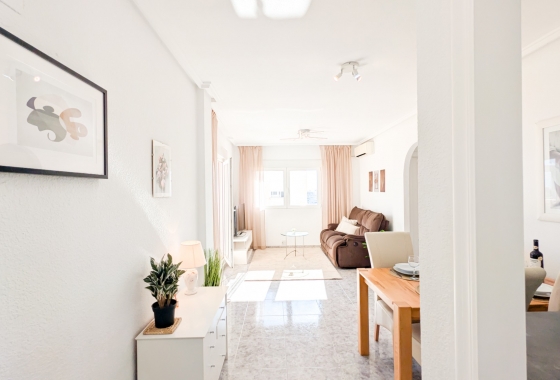 Resale - Apartment / flat - Torrevieja - Costa Blanca