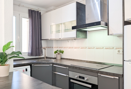 Resale - Apartment / flat - Torrevieja - Costa Blanca